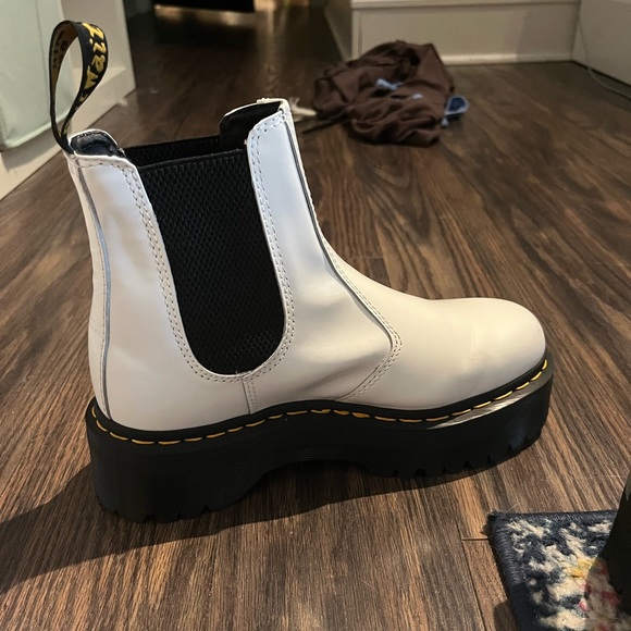 Dr. Marten’s Chelsea Boots 2976 - Picture 5 of 5